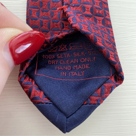 Italo Ferretti Men’s Burgundy And Dark Blue Silk Handmade Tie EUC - Picture 6 of 7